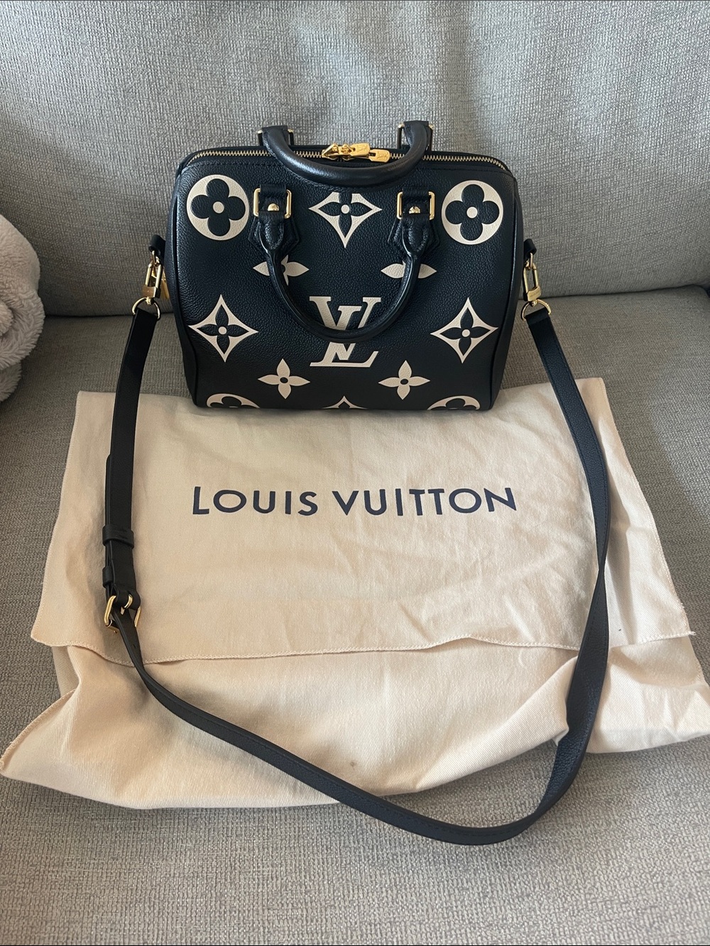 Louis Vuitton Black and White Monogram Speedy 25 Bandouliรจre Crossbody